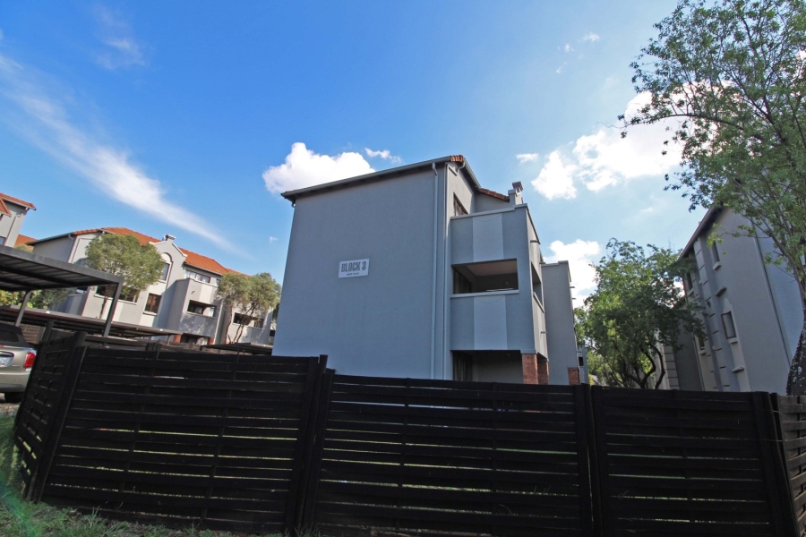 1 Bedroom Property for Sale in Rivonia Gauteng