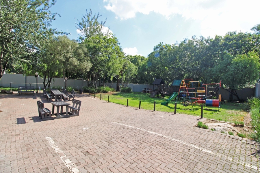 1 Bedroom Property for Sale in Rivonia Gauteng