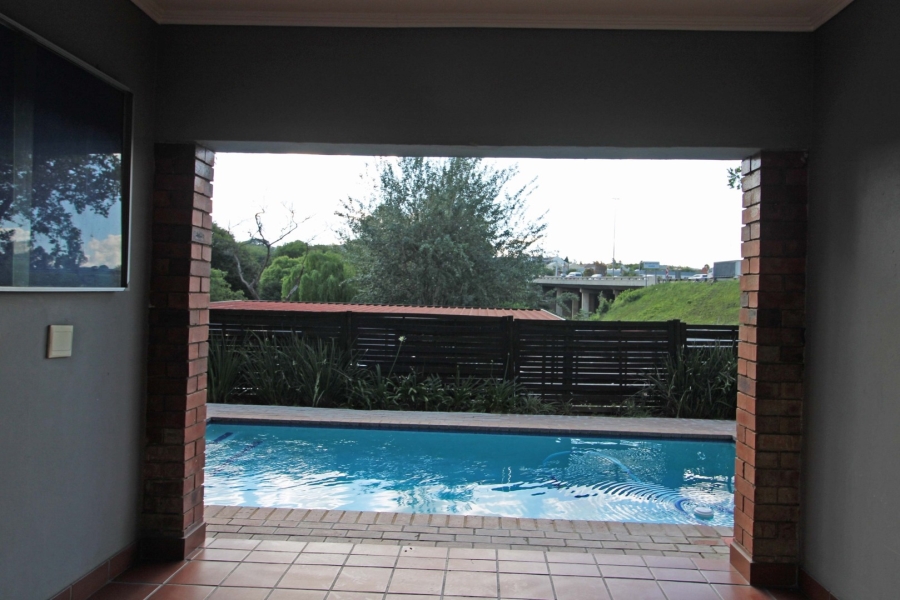 1 Bedroom Property for Sale in Rivonia Gauteng