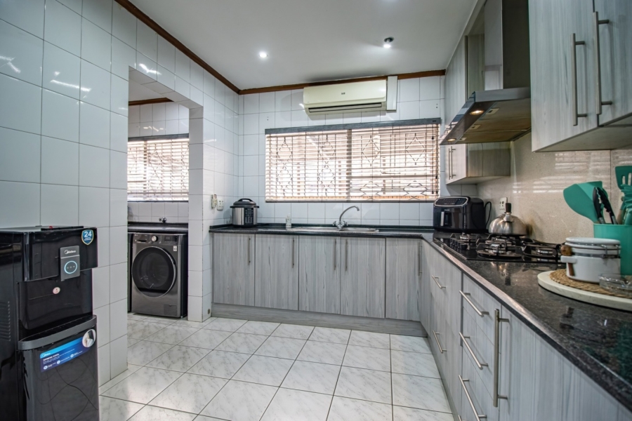 4 Bedroom Property for Sale in Mackenzie Park Gauteng