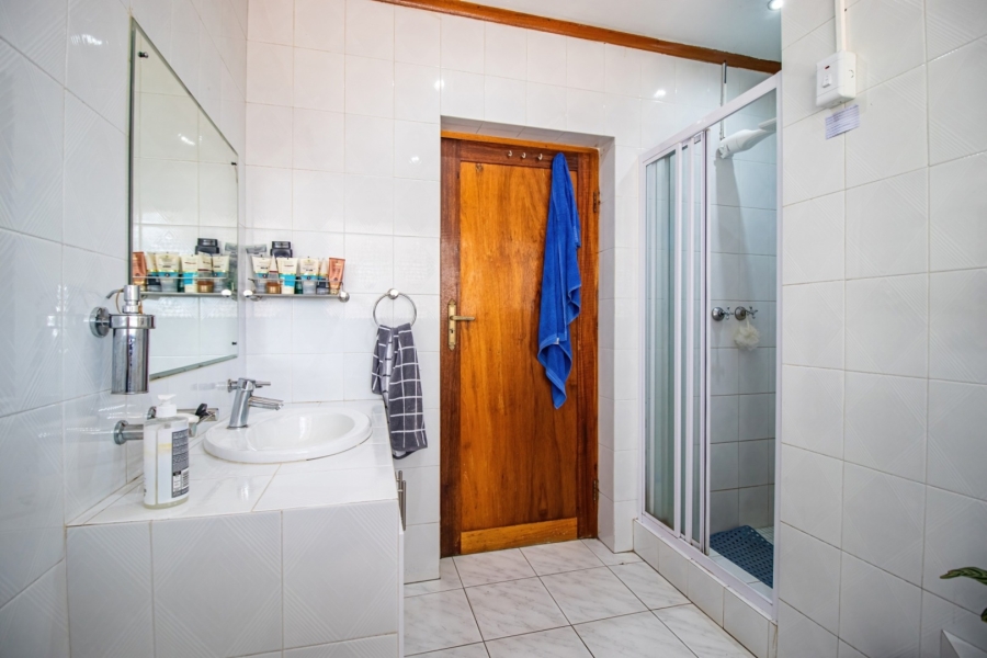 4 Bedroom Property for Sale in Mackenzie Park Gauteng