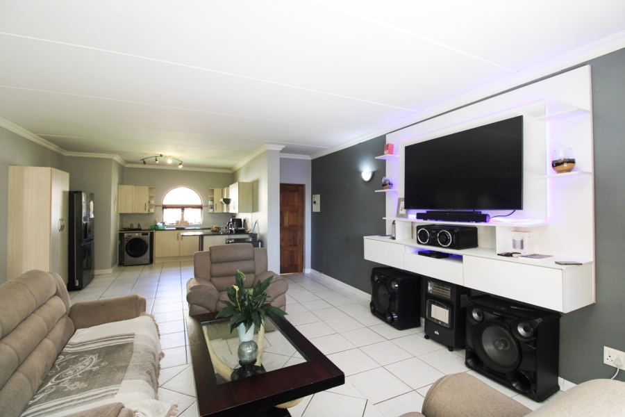 2 Bedroom Property for Sale in Noordhang Gauteng