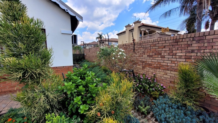 To Let 3 Bedroom Property for Rent in Montana Gauteng