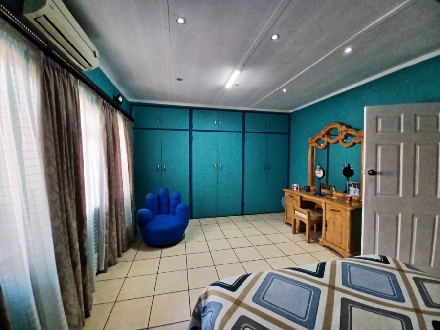 4 Bedroom Property for Sale in Vanderbijlpark SE 1 Gauteng