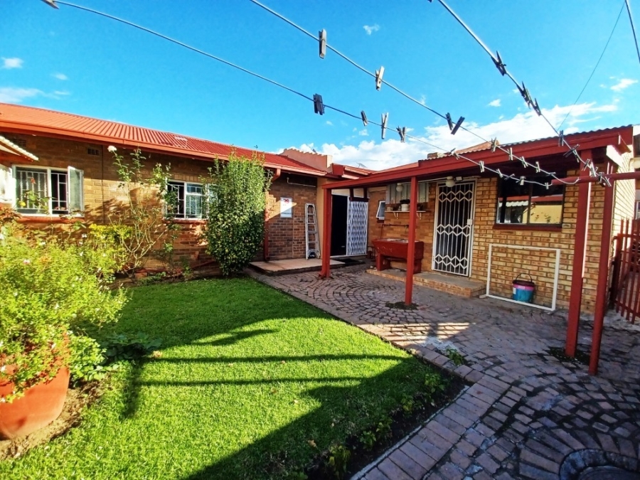 4 Bedroom Property for Sale in Vanderbijlpark SE 1 Gauteng