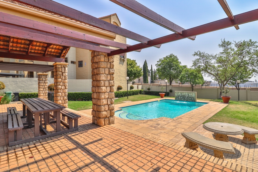 1 Bedroom Property for Sale in Morningside Gauteng