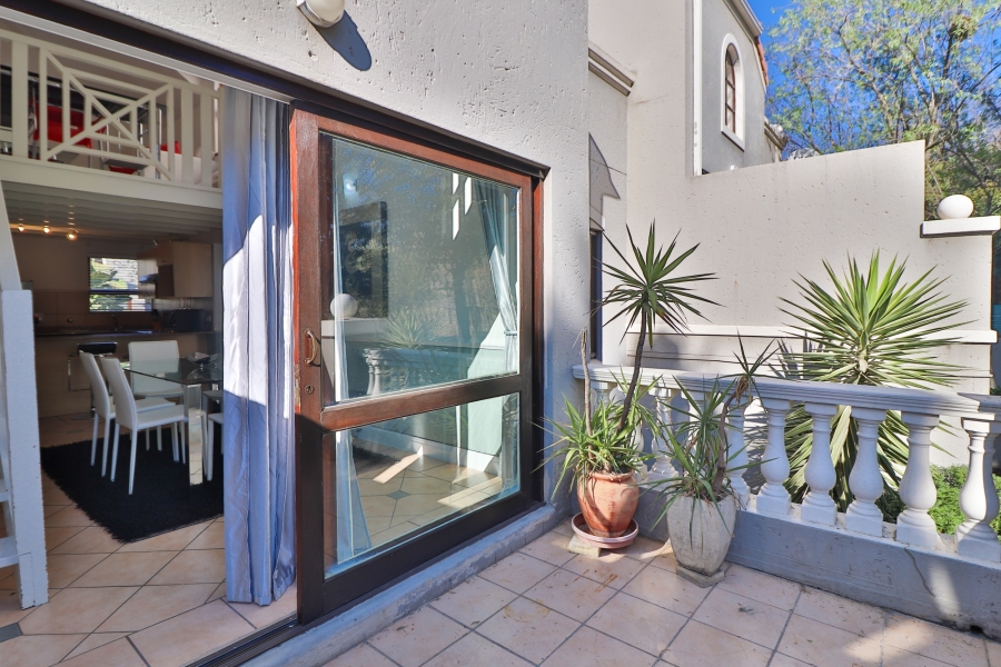 1 Bedroom Property for Sale in Melrose North Gauteng