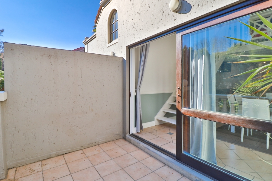 1 Bedroom Property for Sale in Melrose North Gauteng