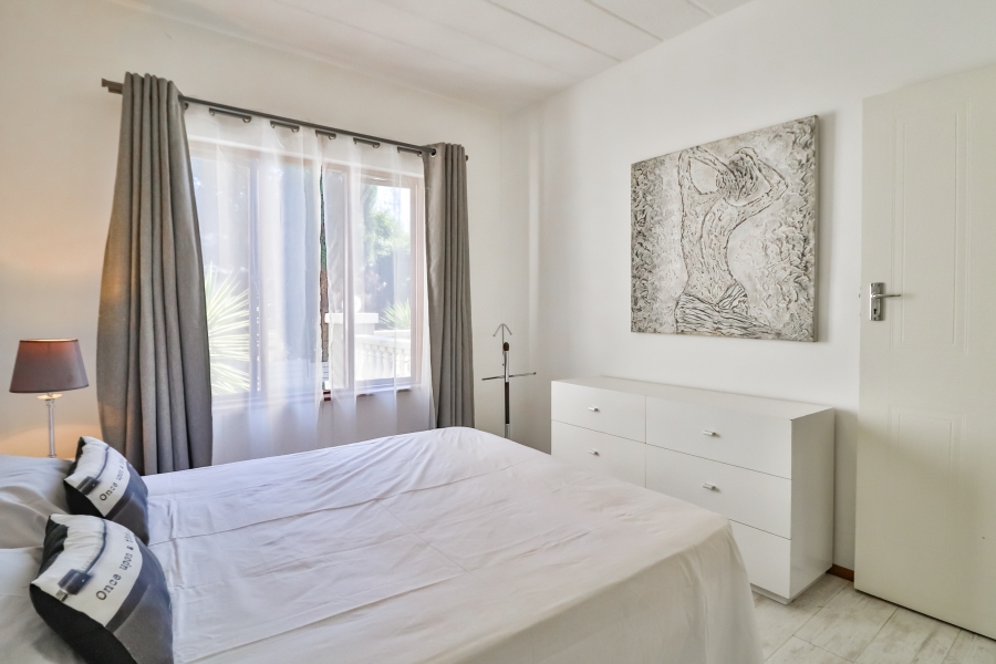 1 Bedroom Property for Sale in Melrose North Gauteng