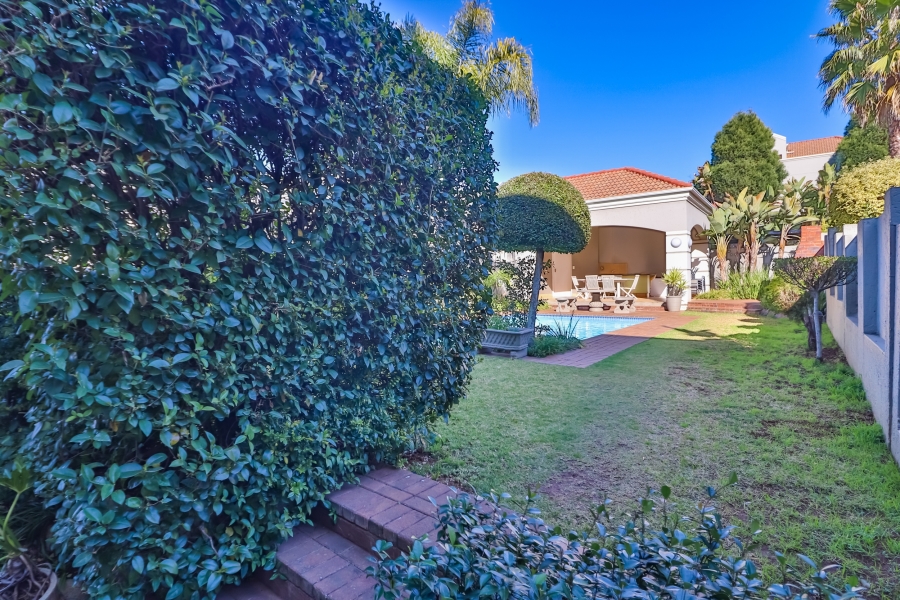 1 Bedroom Property for Sale in Melrose North Gauteng