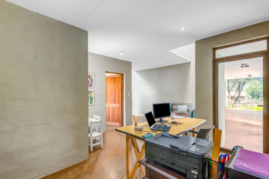 9 Bedroom Property for Sale in Chartwell Gauteng