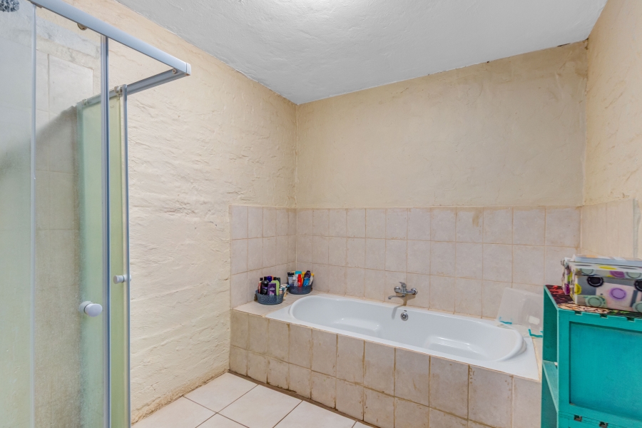 9 Bedroom Property for Sale in Chartwell Gauteng