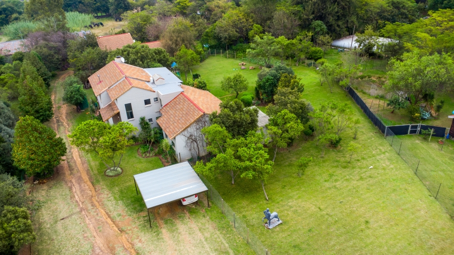 9 Bedroom Property for Sale in Chartwell Gauteng
