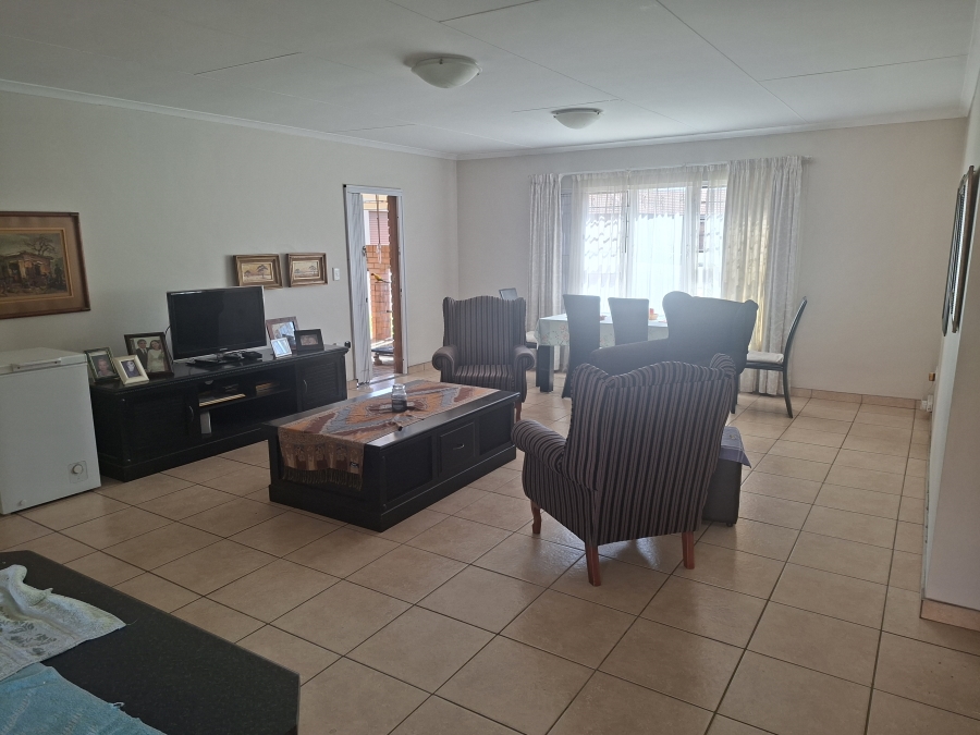 3 Bedroom Property for Sale in Willow Park Manor Gauteng