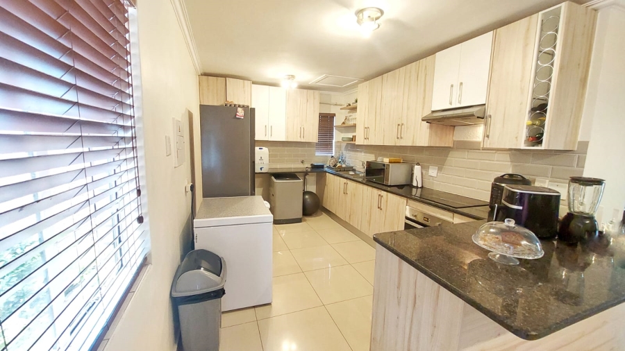 3 Bedroom Property for Sale in Halfway Gardens Gauteng