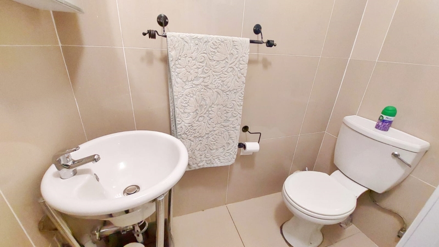 3 Bedroom Property for Sale in Halfway Gardens Gauteng