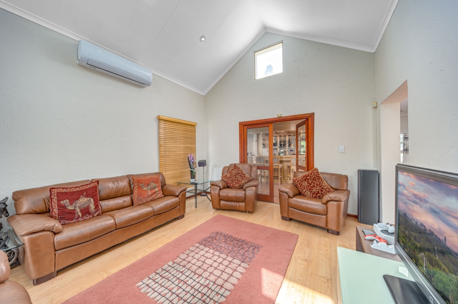 To Let 3 Bedroom Property for Rent in Kyalami Estates Gauteng