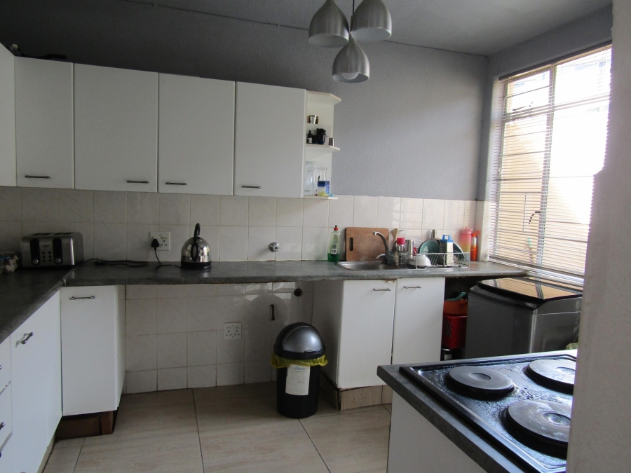 3 Bedroom Property for Sale in Mondeor Gauteng