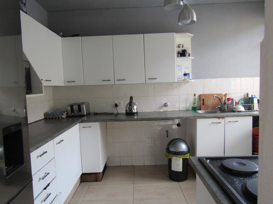 3 Bedroom Property for Sale in Mondeor Gauteng
