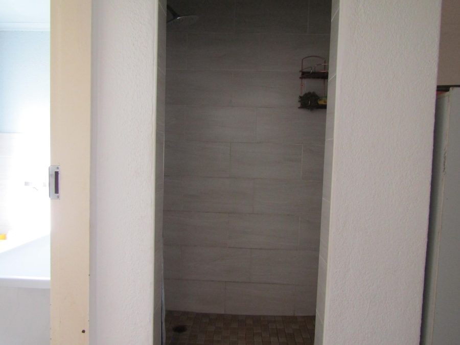 3 Bedroom Property for Sale in Mondeor Gauteng