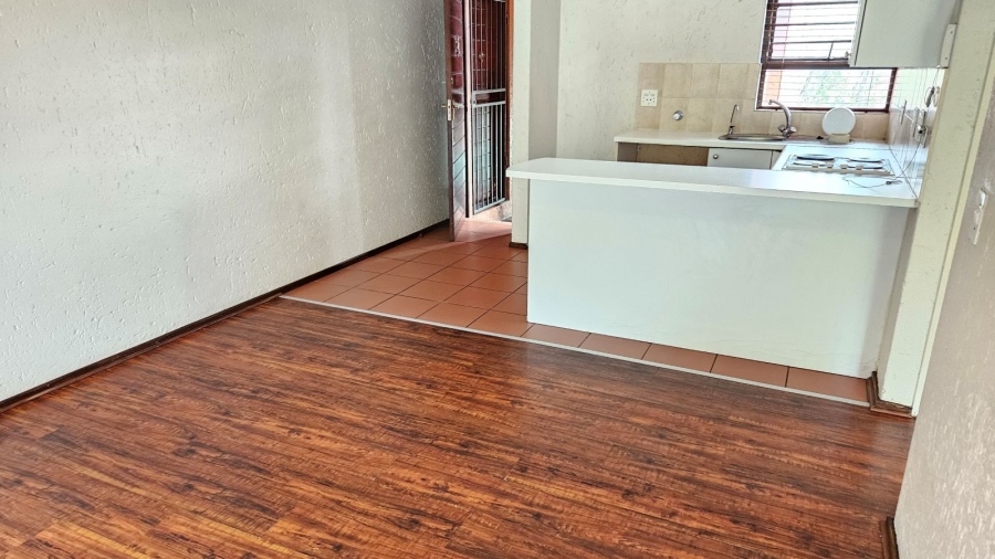 1 Bedroom Property for Sale in Sunninghill Gauteng