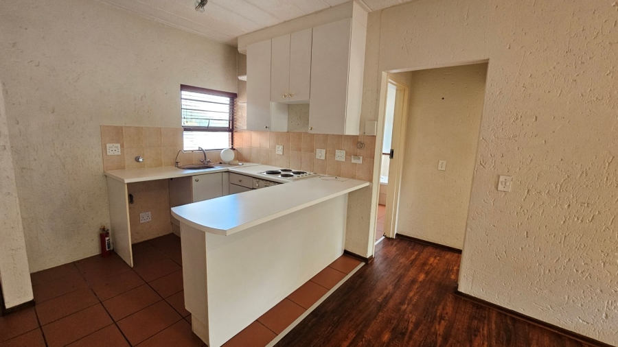 1 Bedroom Property for Sale in Sunninghill Gauteng