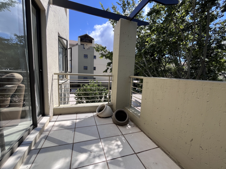 1 Bedroom Property for Sale in Bryanston Gauteng