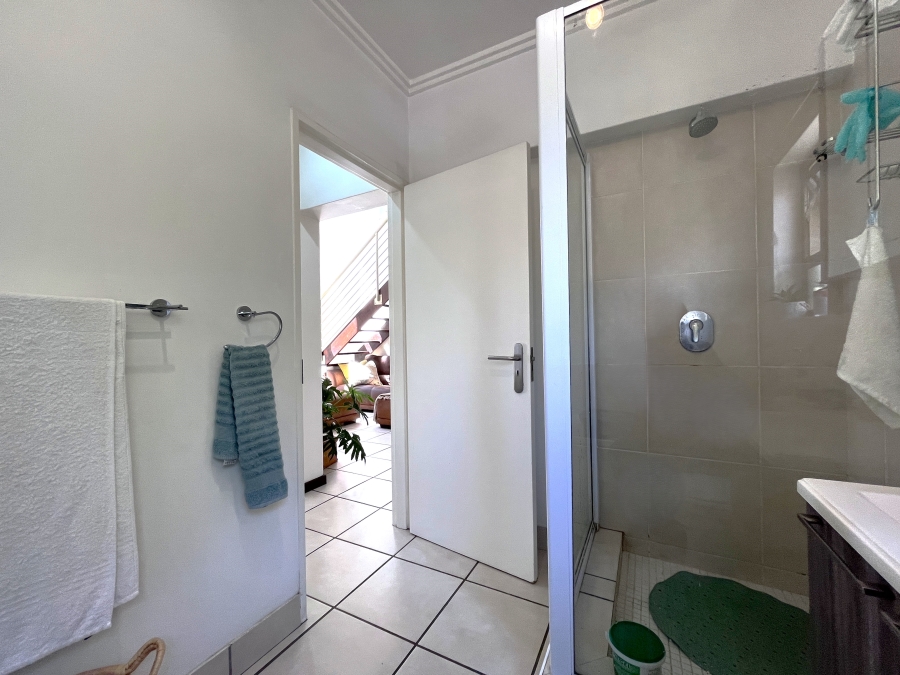 1 Bedroom Property for Sale in Bryanston Gauteng