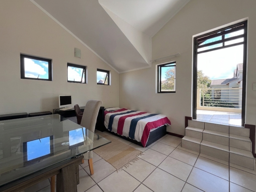 1 Bedroom Property for Sale in Bryanston Gauteng