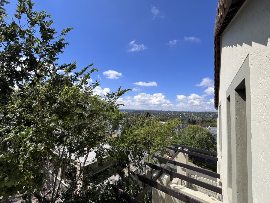 1 Bedroom Property for Sale in Bryanston Gauteng