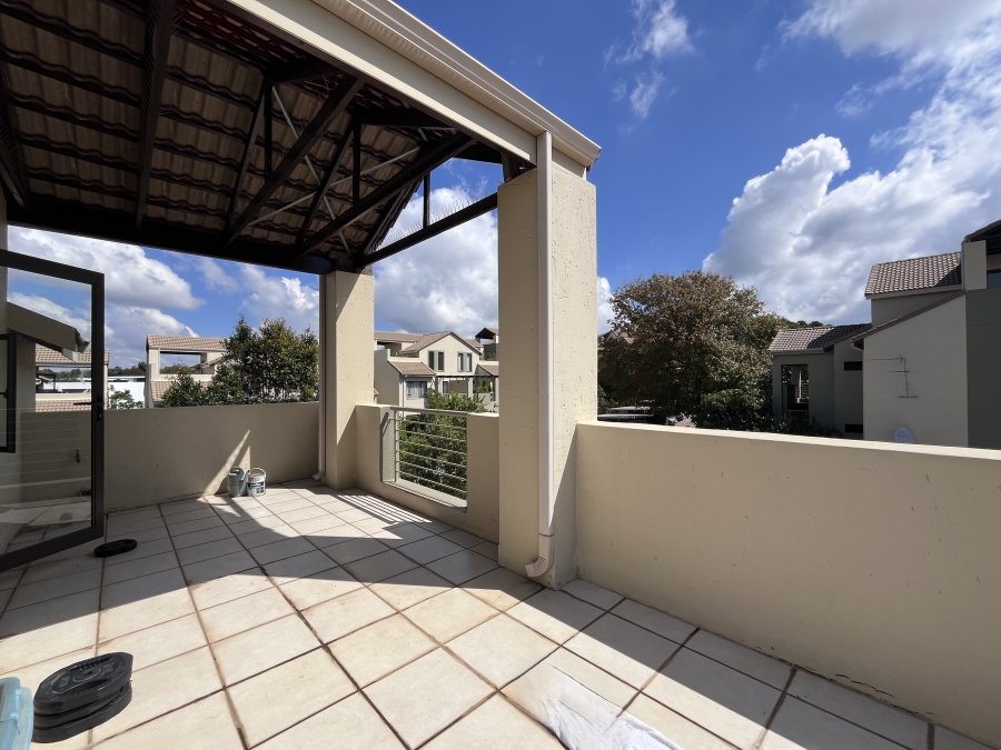 1 Bedroom Property for Sale in Bryanston Gauteng