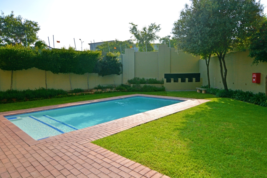1 Bedroom Property for Sale in Bryanston Gauteng