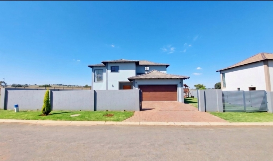 4 Bedroom Property for Sale in Halfway House Gauteng