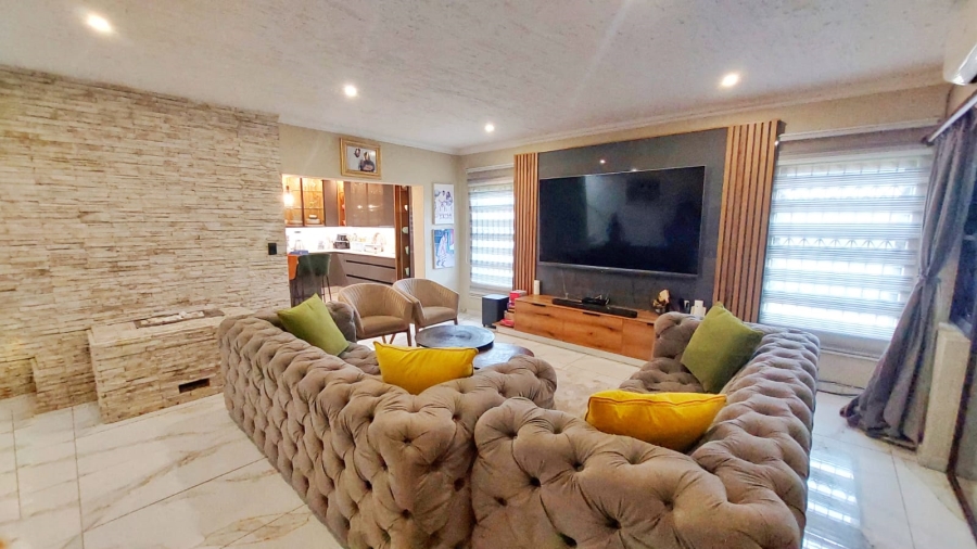 4 Bedroom Property for Sale in Halfway House Gauteng