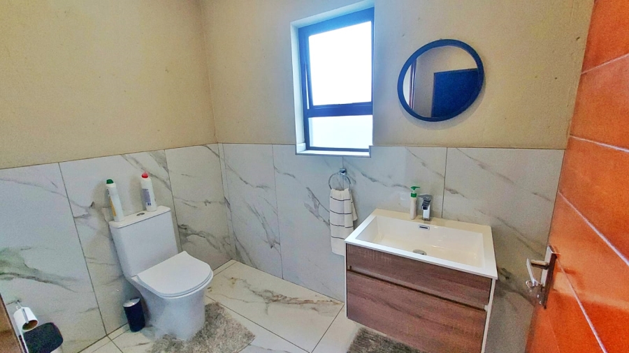 4 Bedroom Property for Sale in Halfway House Gauteng