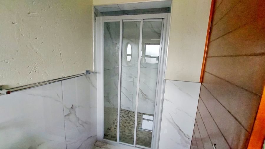 4 Bedroom Property for Sale in Halfway House Gauteng