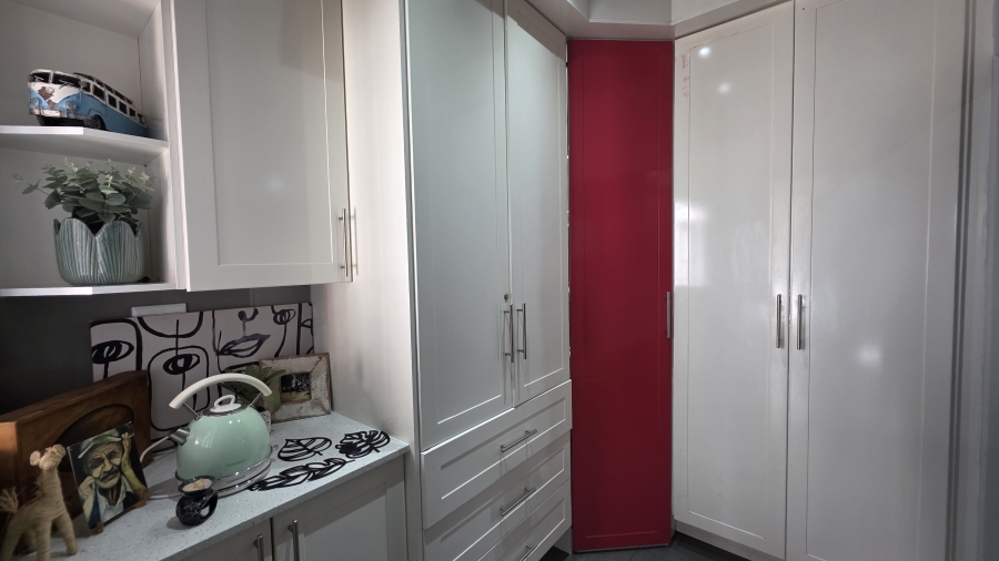 5 Bedroom Property for Sale in Lynnwood Glen Gauteng