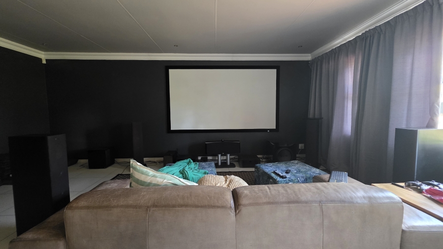 5 Bedroom Property for Sale in Lynnwood Glen Gauteng