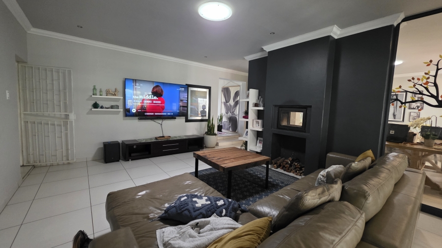 5 Bedroom Property for Sale in Lynnwood Glen Gauteng