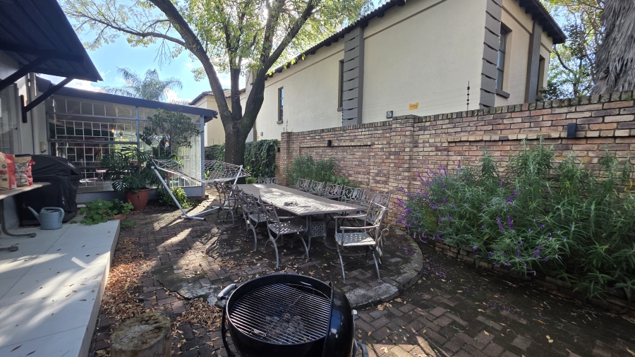 5 Bedroom Property for Sale in Lynnwood Glen Gauteng