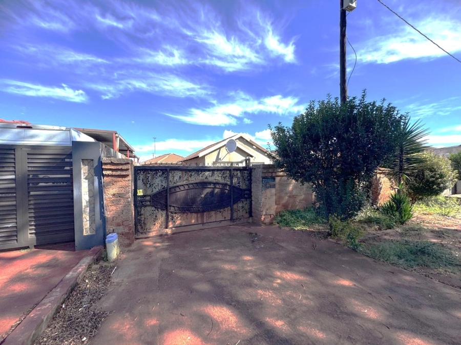 3 Bedroom Property for Sale in Vosloorus Ext 6 Gauteng