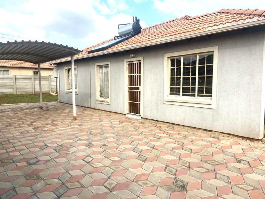 3 Bedroom Property for Sale in Sky City Gauteng