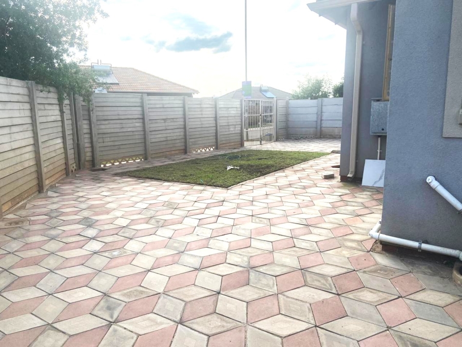 3 Bedroom Property for Sale in Sky City Gauteng