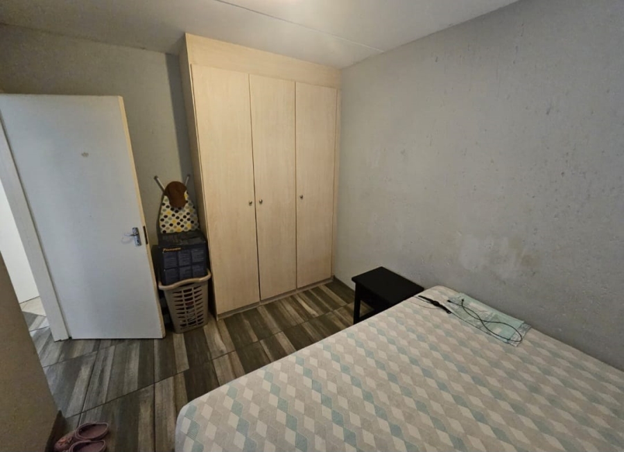 To Let 2 Bedroom Property for Rent in Klippoortje Gauteng