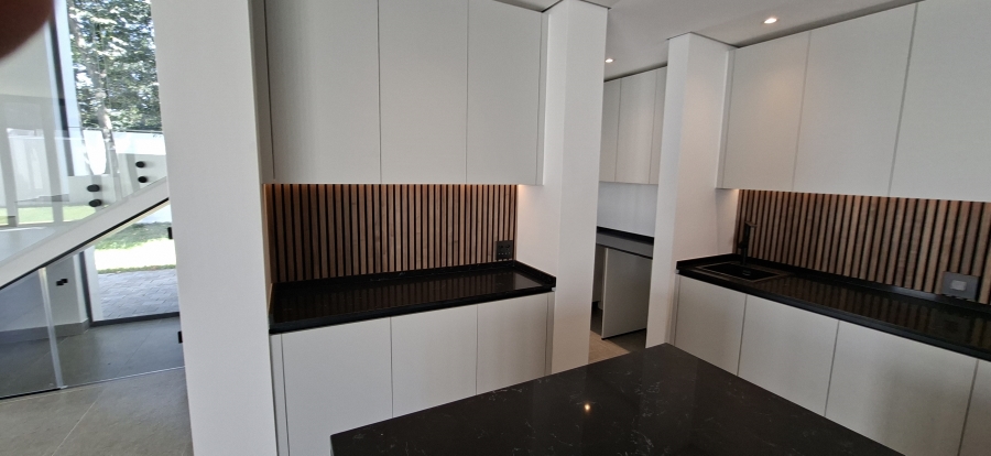 4 Bedroom Property for Sale in Illovo Gauteng