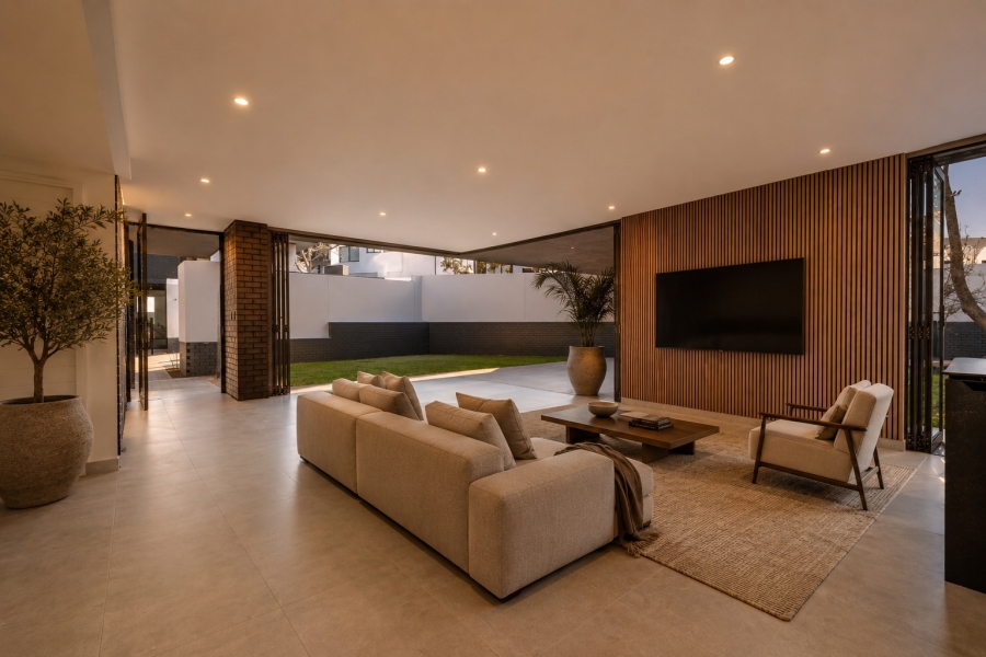 4 Bedroom Property for Sale in Illovo Gauteng