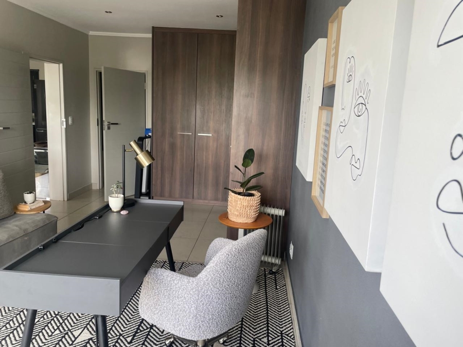 To Let 2 Bedroom Property for Rent in Atholl Gauteng