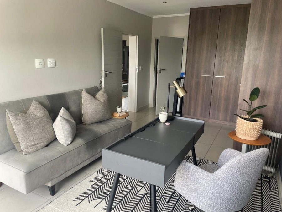 To Let 2 Bedroom Property for Rent in Atholl Gauteng