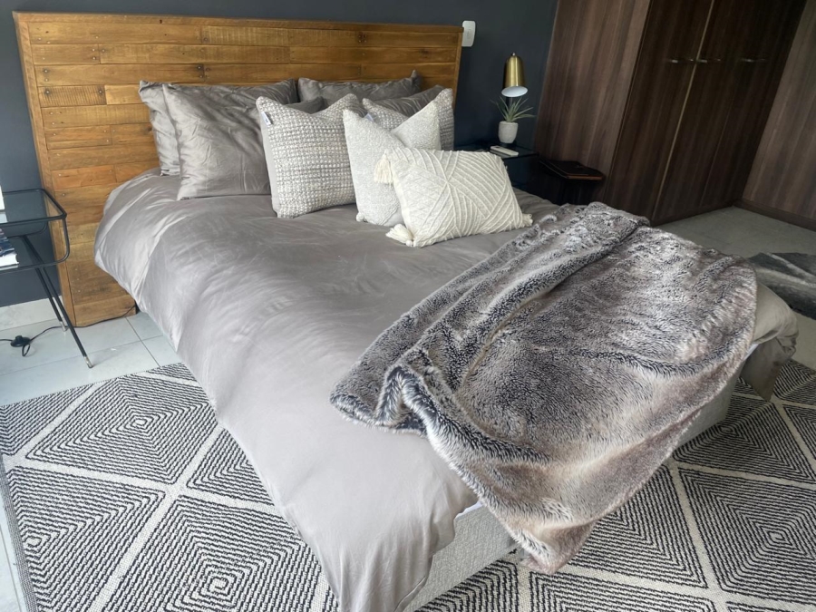 To Let 2 Bedroom Property for Rent in Atholl Gauteng