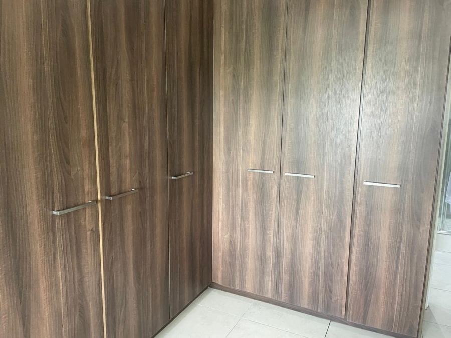 To Let 2 Bedroom Property for Rent in Atholl Gauteng